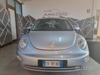 Usata VW New Beetle 75 CV (55 kW) 2005 Grigio Utilitaria