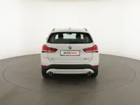 Begagnad BMW X1 Advantage 150 HK (110 kW) 2021 Vit SUV
