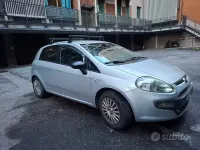 Usata Fiat Grande Punto 77 CV (56 kW) 2010 Grigio Utilitaria