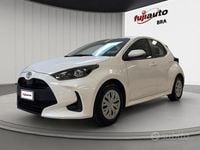 Usata Toyota Yaris Active 116 CV (85 kW) 2025 Super white Utilitaria