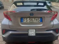 Usata Toyota C-HR Team 98 CV (72 kW) 2018 Grigio SUV