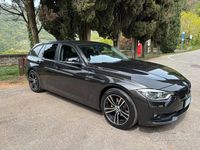 Usata BMW 318 150 CV (110 kW) 2015 Marrone Station wagon