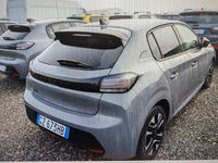 Usata Peugeot 208 Allure 101 CV (74 kW) 2025 Grigio selenio met. Utilitaria