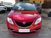 Usata Lancia Ypsilon Gold 85 CV (62 kW) 2016 Rosso Utilitaria