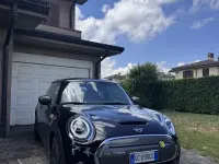 Usata Mini Cooper SE 75 kW (102 CV) 2020 Nero Utilitaria