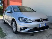 Usata VW Golf VIII Executive 131 CV (96 kW) 2020 Argento Berlina