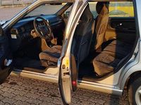 Usata Volvo V70 140 CV (102 kW) 2000 Argento Station wagon