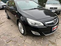 Usata Opel Astra Cosmo 140 CV (102 kW) 2010 Nero Berlina