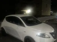 Usata Lancia Ypsilon 85 CV (62 kW) 2015 Bianco Utilitaria