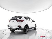 Usata MG ZS Luxury 106 CV (77 kW) 2024 Bianco SUV