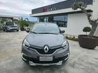 Usata Renault Captur Intens 90 CV (66 kW) 2018 Grigio SUV