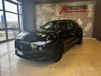 Usata Maserati Levante 275 CV (202 kW) 2016 Nero SUV