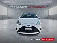 Usata Toyota Yaris Hybrid Cool 101 CV (74 kW) 2019 Bianco Utilitaria