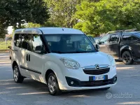 Usata Opel Combo 105 CV (77 kW) 2012 Bianco Monovolume