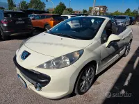 Usata Peugeot 207 CC 109 CV (80 kW) 2007 Beige Cabrio