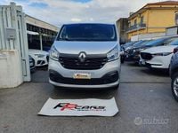 Usata Renault Trafic Zen 125 CV (91 kW) 2017 Grigio Monovolume
