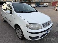 Usata Fiat Punto Active 59 CV (43 kW) 2010 Bianco Utilitaria