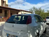 Usata Fiat Grande Punto 65 CV (47 kW) 2009 Bianco Utilitaria