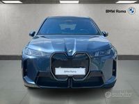 Usata BMW iX Comfort Edition 400 kW (544 CV) 2024 Arctic race blue metallic SUV