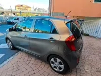 Używany Kia Picanto Active 67 KM (49 kW) 2016 Szary Hatchback