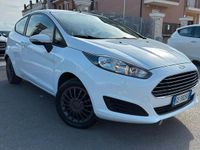 Usata Ford Fiesta Titanium 60 CV (44 kW) 2015 Bianco Utilitaria