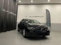 Usata VW Golf VIII Life 131 CV (96 kW) 2023 Nero Berlina