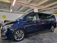 Usata Mercedes V220 Premium 163 CV (119 kW) 2020 Blu Monovolume