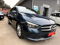 Usata Mercedes B250 Progressive 224 CV (164 kW) 2020 Blu Monovolume