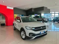 Usata VW T-Cross Style 110 CV (80 kW) 2023 Grigio SUV