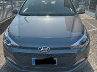 Usata Hyundai i20 Style 74 CV (54 kW) 2015 Grigio Berlina