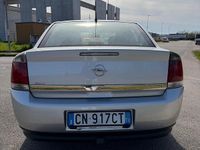 Usata Opel Vectra Elegance 125 CV (91 kW) 2005 Grigio Berlina