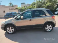Usata Fiat Sedici 120 CV (88 kW) 2008 Marrone SUV