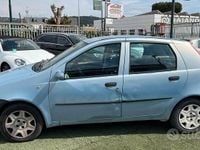 Usata Fiat Punto Active 70 CV (51 kW) 2004 Blu Utilitaria