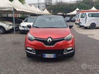 Usado Renault Captur 110 CV (80 kW) 2017 Rojo SUV