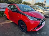 Usata Toyota Aygo X-clusiv 69 CV (50 kW) 2016 Rosso Utilitaria