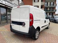 Usata Fiat Doblò 105 CV (77 kW) 2020 Bianco Monovolume