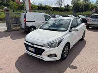 Usata Hyundai i20 73 CV (53 kW) 2019 Bianco Utilitaria