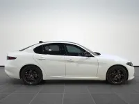 Gebraucht Alfa Romeo Giulia Competizione 211 PS (155 kW) 2024 Weiß Limousine