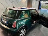 Usata Mini ONE 90 CV (66 kW) 2009 Verde Utilitaria