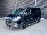 Usata Ford Tourneo Active 185 CV (136 kW) 2022 Nero pastello Monovolume