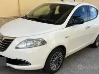 Usata Lancia Ypsilon 95 CV (69 kW) 2013 Bianco Utilitaria