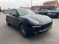 Usata Porsche Cayenne Platinum Edition 250 CV (183 kW) 2016 Nero SUV