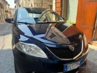 Usata Lancia Ypsilon 85 CV (62 kW) 2017 Nero Utilitaria