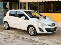 Usata Opel Corsa 75 CV (55 kW) 2011 Bianco Utilitaria
