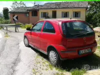 Usata Opel Corsa 80 CV (58 kW) 2005 Rosso Utilitaria
