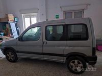 Gebraucht Peugeot Partner 70 PS (51 kW) 2001 Blau Van / Kleinbus