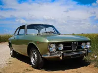 Usata Alfa Romeo 1750 118 CV (86 kW) 1969 Verde Berlina