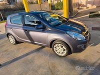 Usata Hyundai i20 100 CV (73 kW) 2010 Grigio Utilitaria