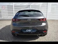 Nuova Mazda 3 140 CV (102 kW) 2026 Machine grey Berlina