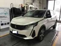 Occasion Peugeot 5008 Allure 131 ch (96 kW) 2022 Blanc SUV